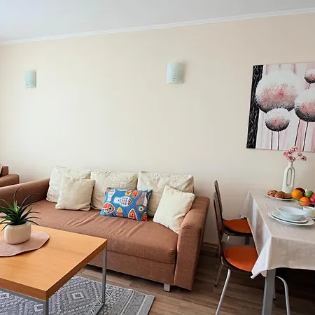 Apartman Beachfront - Sea & Pool Views - C205 Obzor