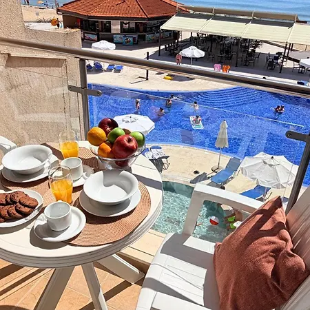Apartman Beachfront - Sea & Pool Views - C205