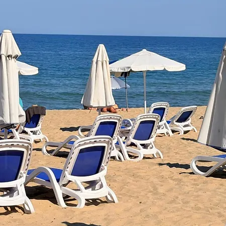 Beachfront - Sea & Pool Views - C205 Apartman