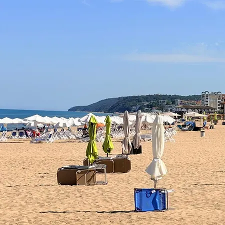 Beachfront - Sea & Pool Views - C205 Apartman *