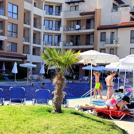Beachfront - Sea & Pool Views - C205 Apartman